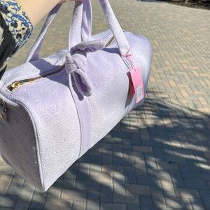 Brand Nee Stoney Clover Lane purple terry duffle